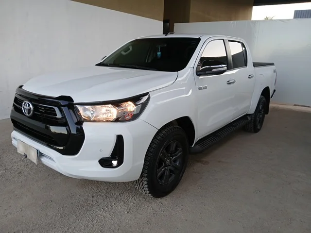 HILUX CD SR 2.8 AT 4X4 FD ANO 2023/2024